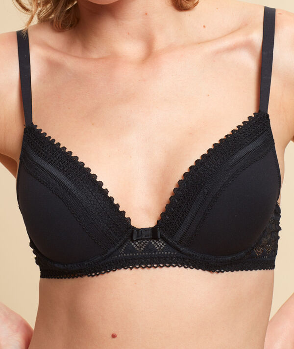 Soutien-gorge n°2 - push-up en microfibre noir.