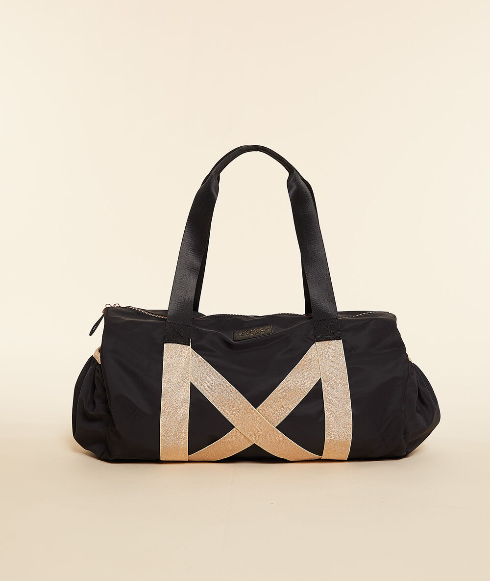 Sac de sport noir.
