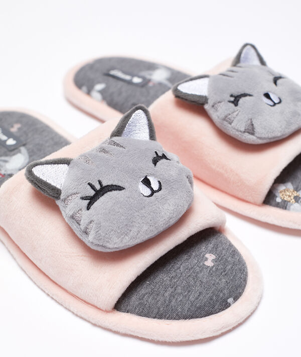 Tongs chat Tongs chat