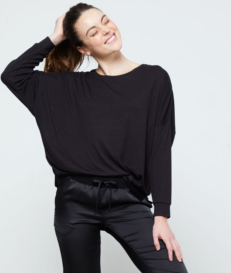Sweat noir.