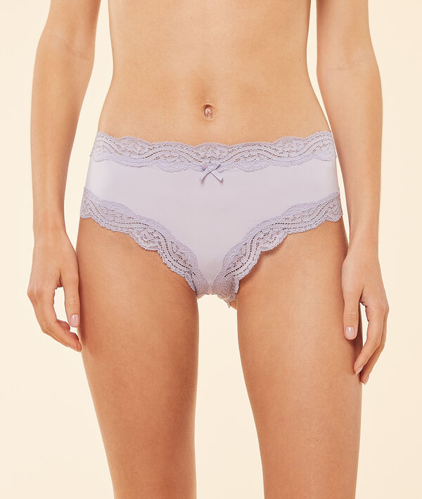Shorty en dentelle Shorty en dentelle;${refinementColor}