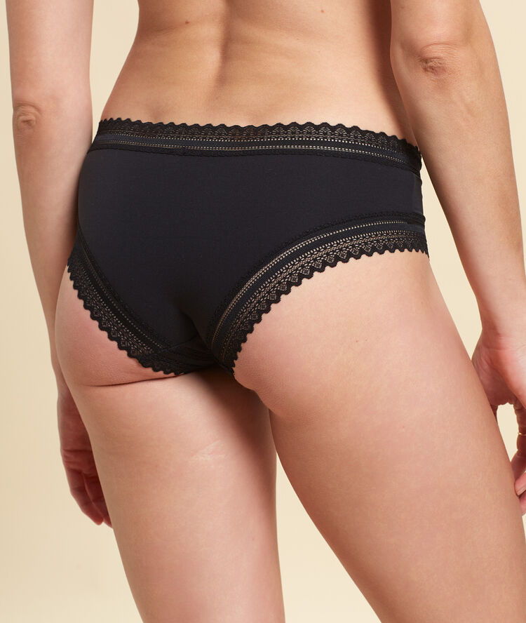 Shorty en microfibre bords dentelle noir.