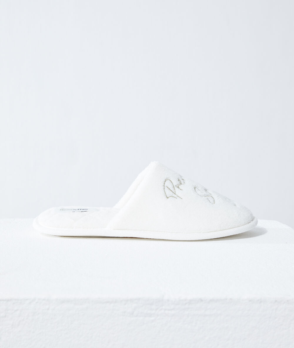 Chaussons mules "prendre soin de moi" blanc.