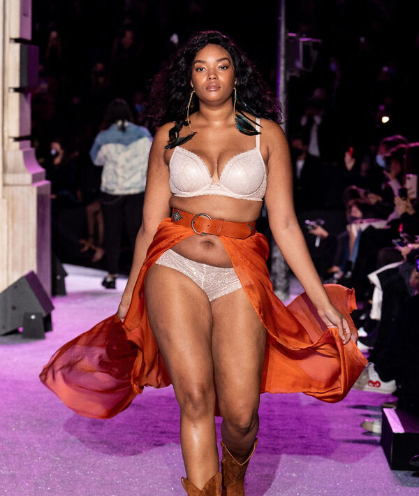 Soutien-gorge irisé N°5 - Coques fines Soutien-gorge irisé N°5 - Coques fines;${refinementColor}