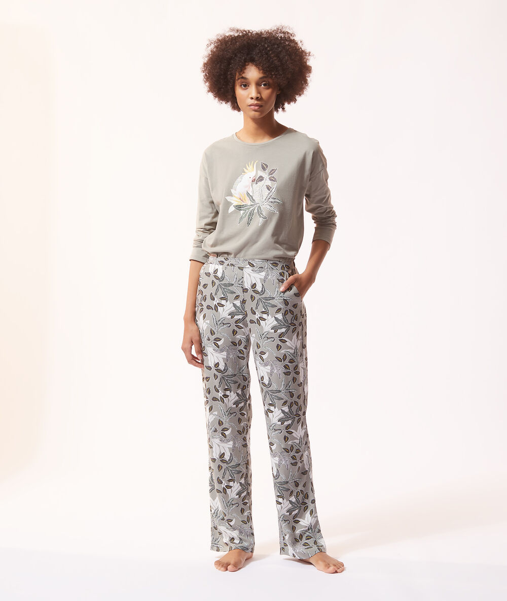 Pantalon de pyjama imprimé floral kaki.