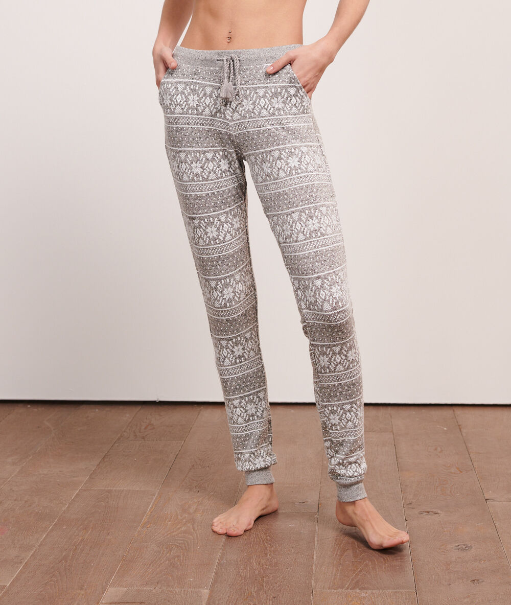 Pantalon imprimé gris.