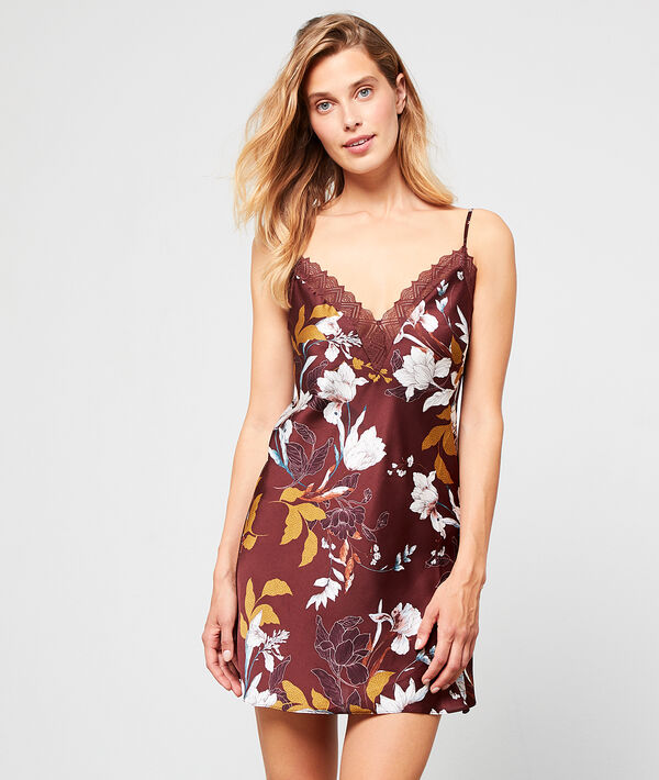 Nuisette satinée à imprimé floral Nuisette satinée à imprimé floral