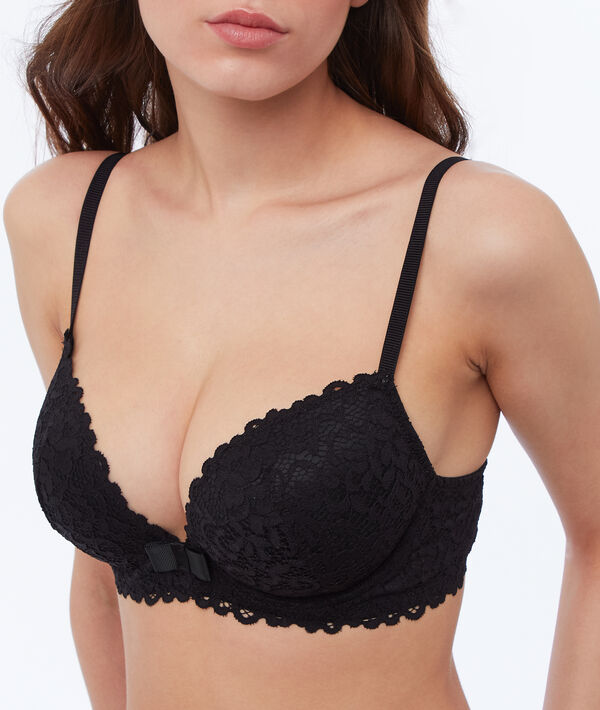 Soutien-gorge n°5 - ampliforme classique en dentelle noir.