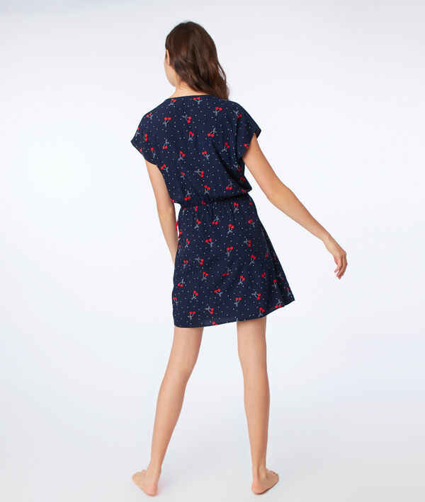 Chemise de nuit à motifs cerise marine.
