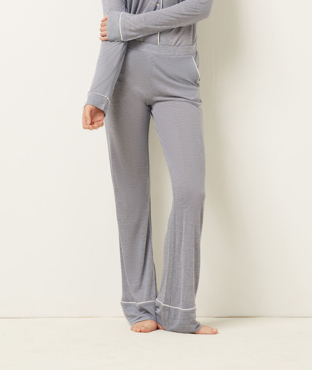 Pantalon large uni marine.