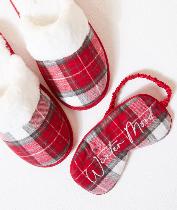 Set chaussons mules fourrés et masque "Winter mood" Set chaussons mules fourrés et masque "Winter mood";${refinementColor}