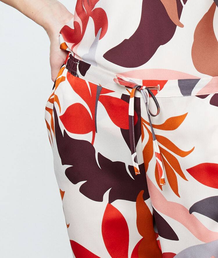 Pantalon de pyjama multicolore.