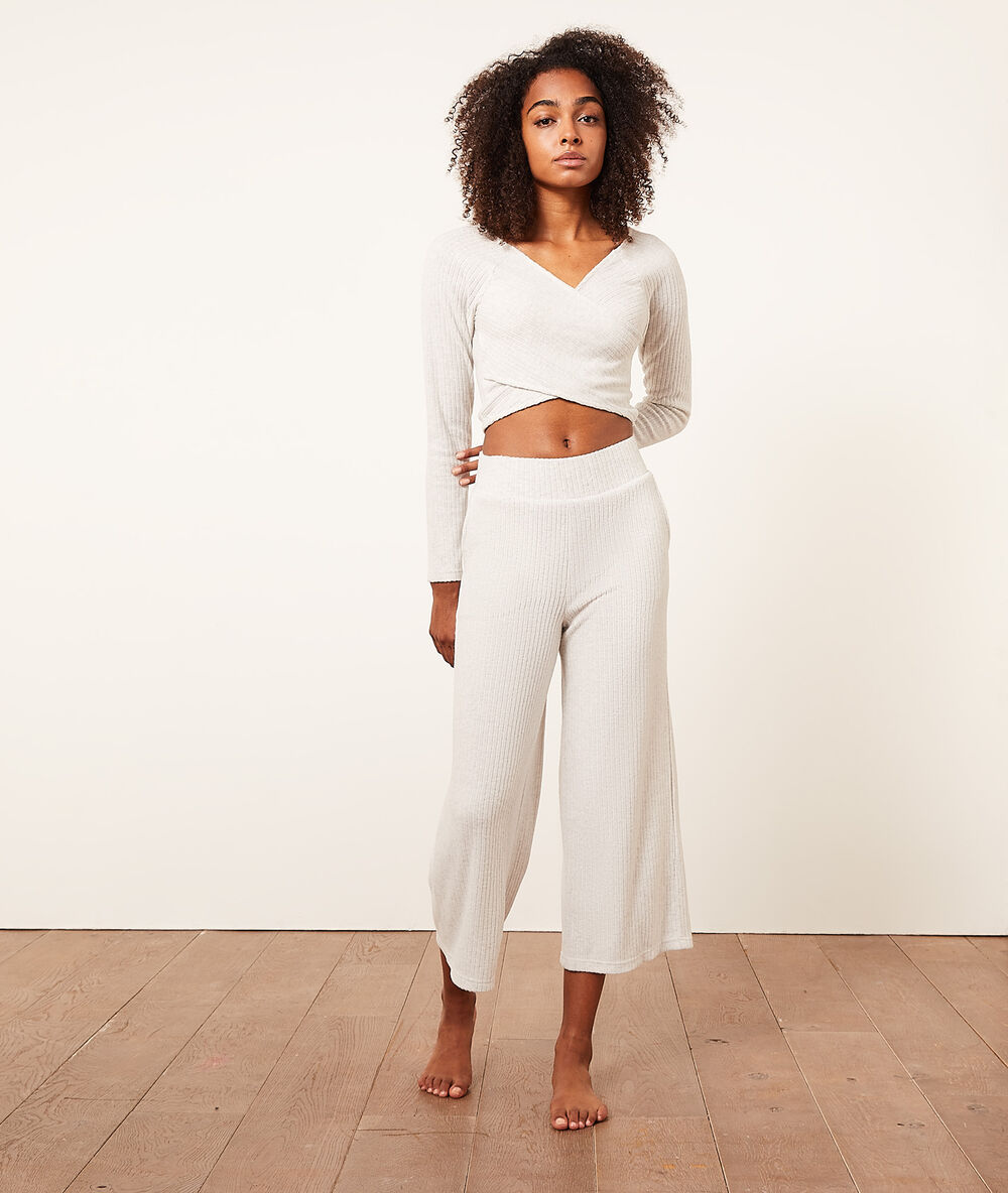 Pantalon côtelé 7/8 ecru.