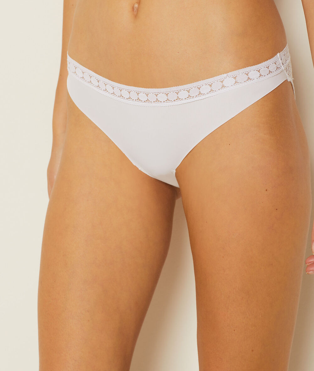 Culotte en microfibre et dentelle blanc.