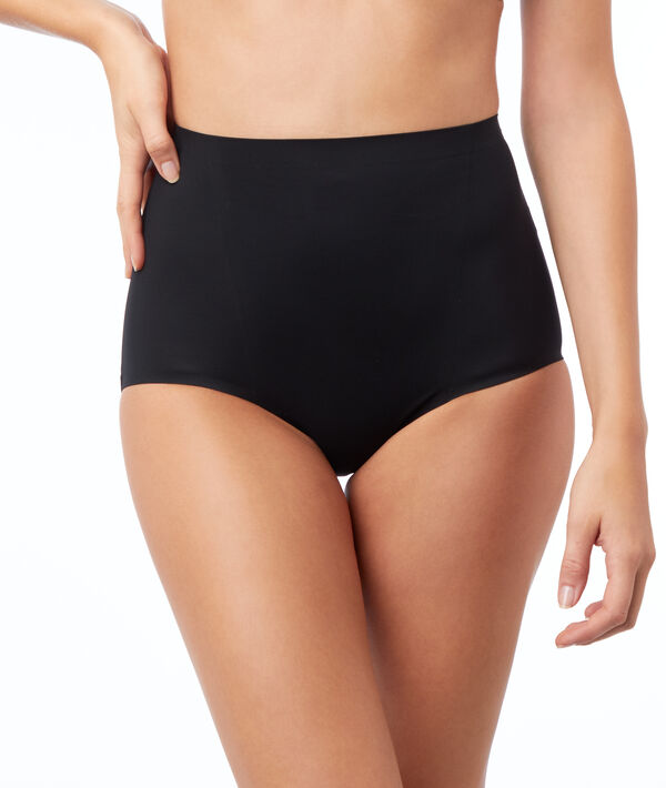 Culotte taille haute - niveau 3 : silhouette remodel&eacute;e noir.