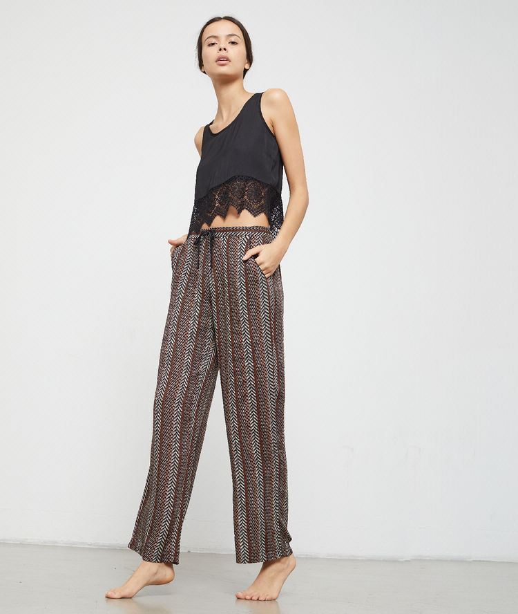 Pantalon fluide imprimé noir.