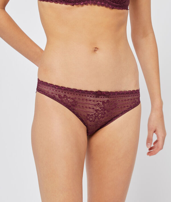 Slip en dentelle Slip en dentelle;${refinementColor}
