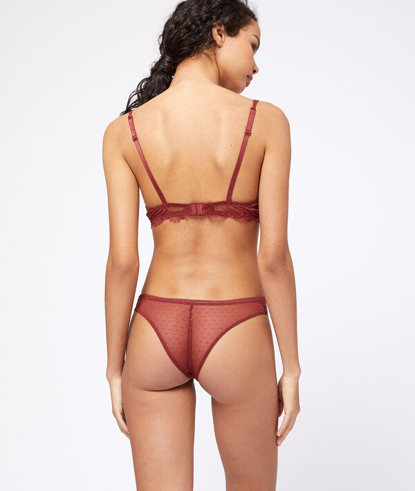 Tanga en dentelle et tulle Tanga en dentelle et tulle