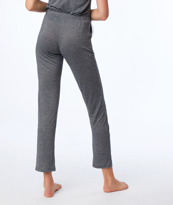 Pyjama 2 pièces détails dentelle gris.