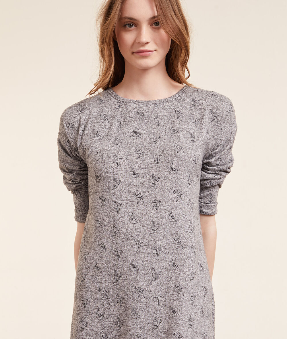 Chemise de nuit manches longues gris.