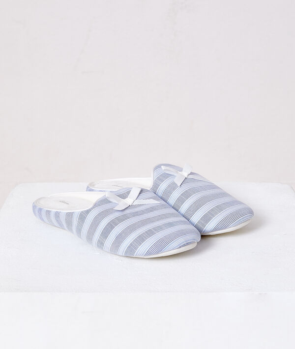 Chaussons mules à rayures Chaussons mules à rayures;${refinementColor}