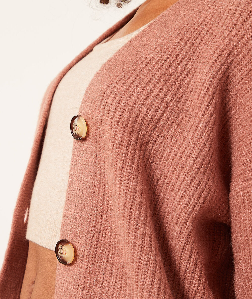 Gilet en maille terracotta.