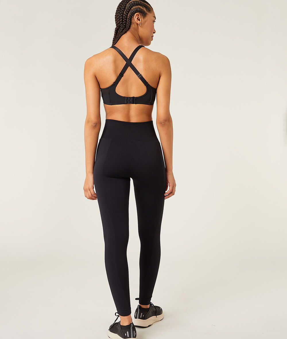 Legging de yoga long noir.