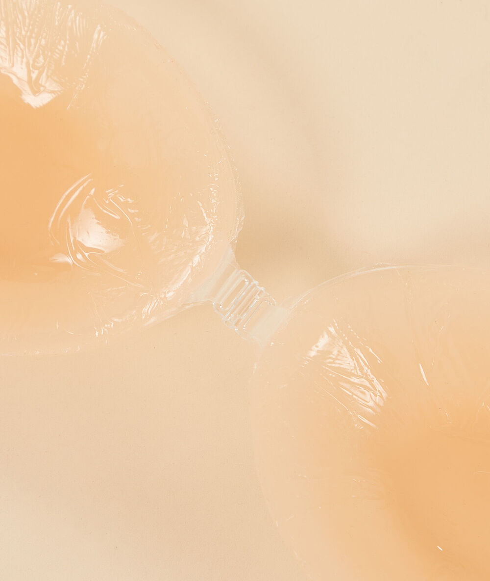 Soutien en silicone sans bretelles beige.