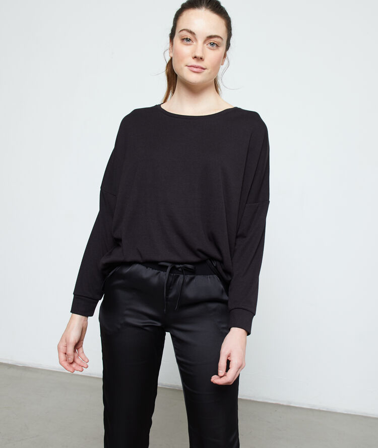 Sweat noir.