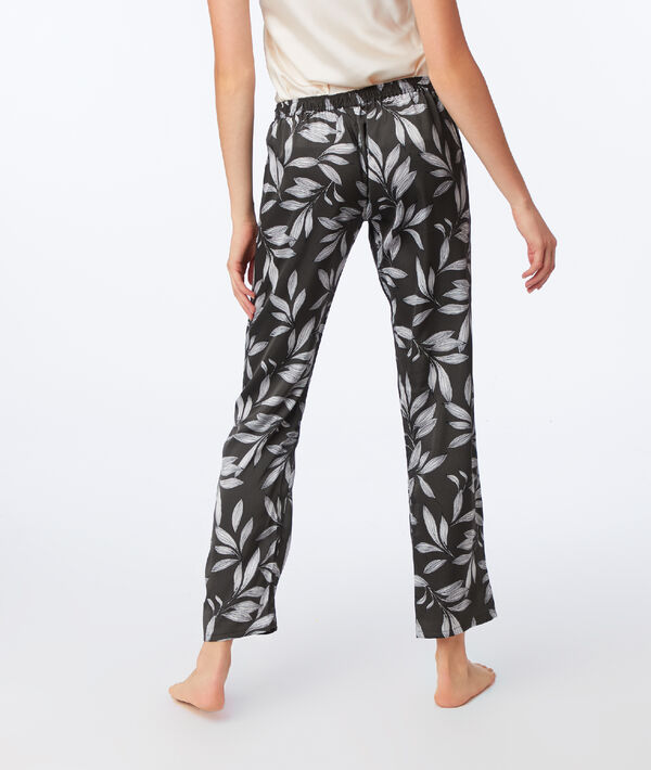 Pyjama 3 pièces imprimé floral kaki.