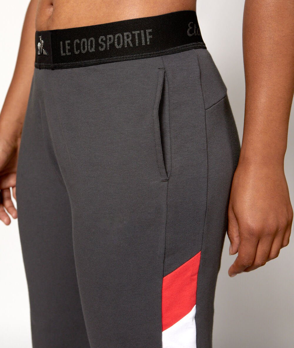 Pantalon de training anthracite.