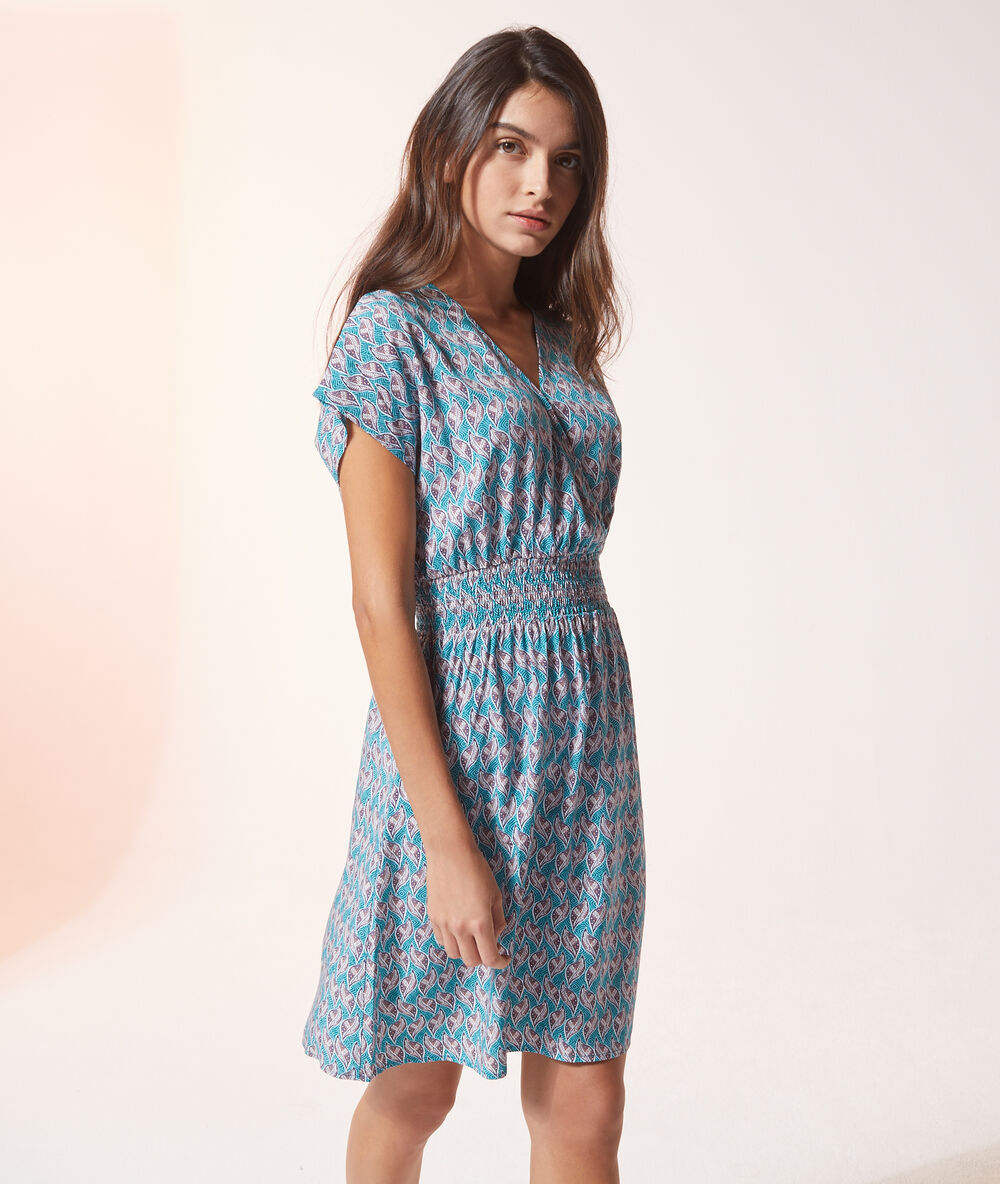 Chemise de nuit imprimée vert.