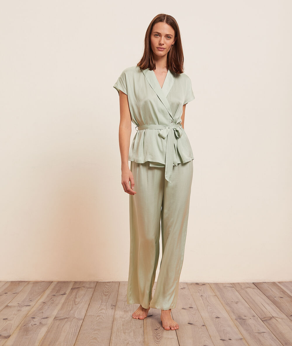 Pantalon satiné noué celadon.