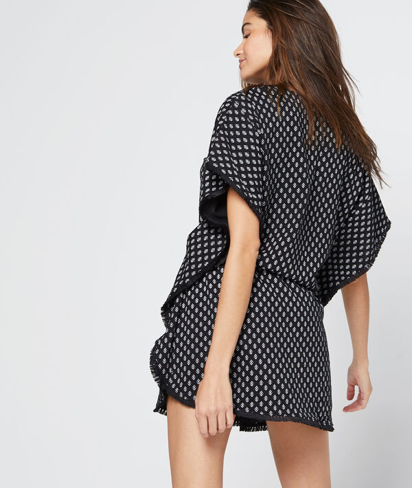 Robe col v, resserrée à la taille Robe col v, resserrée à la taille
