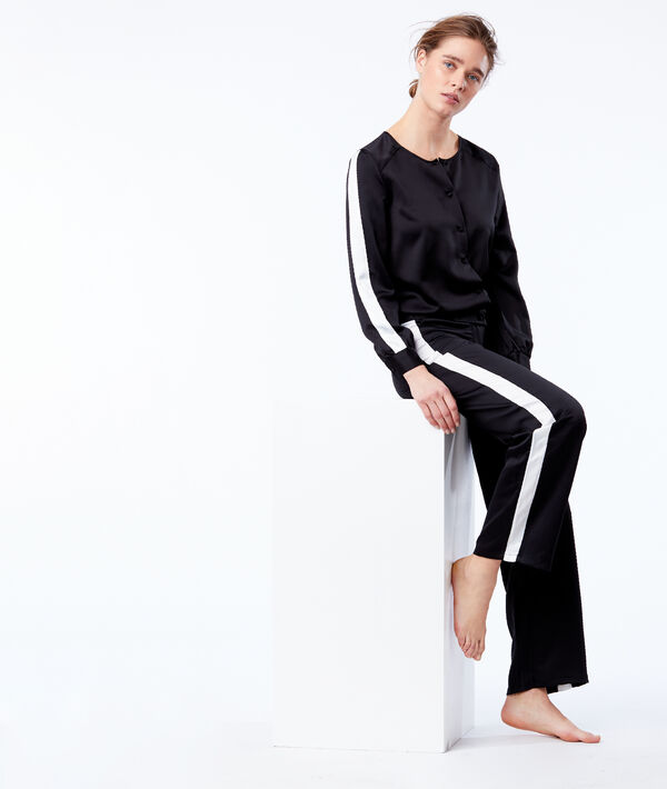 Veste satinée à bandes contrastées noir.