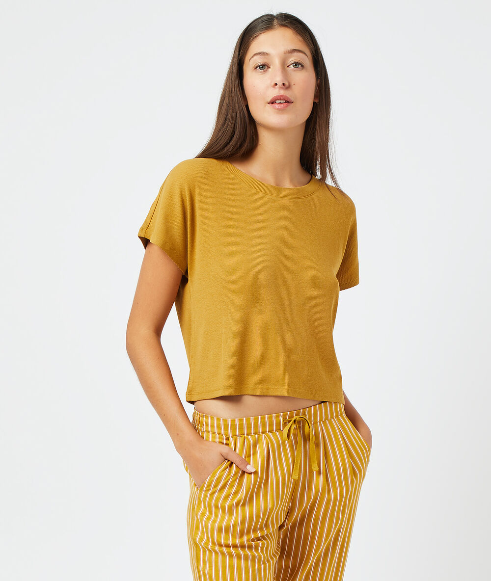 T-shirt côtelé anis.