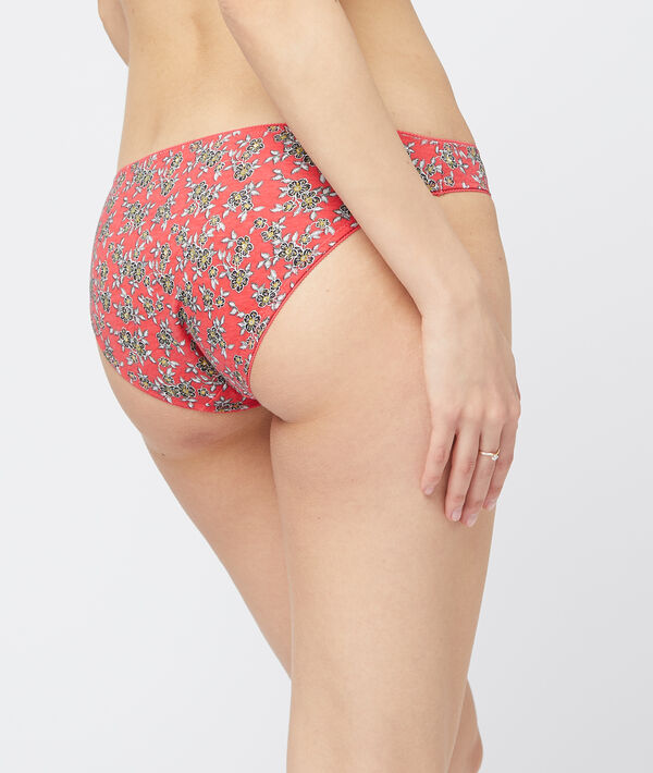Lot de 4 culottes rouge.