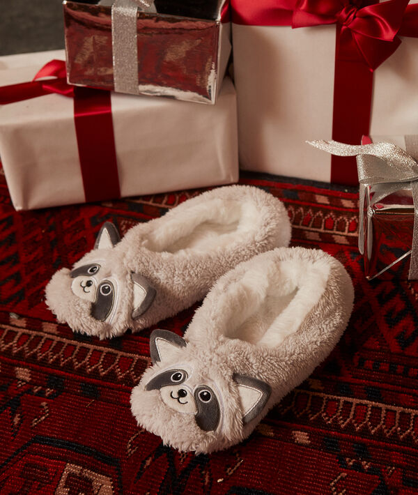 Chaussons fourrés raton laveur Chaussons fourrés raton laveur