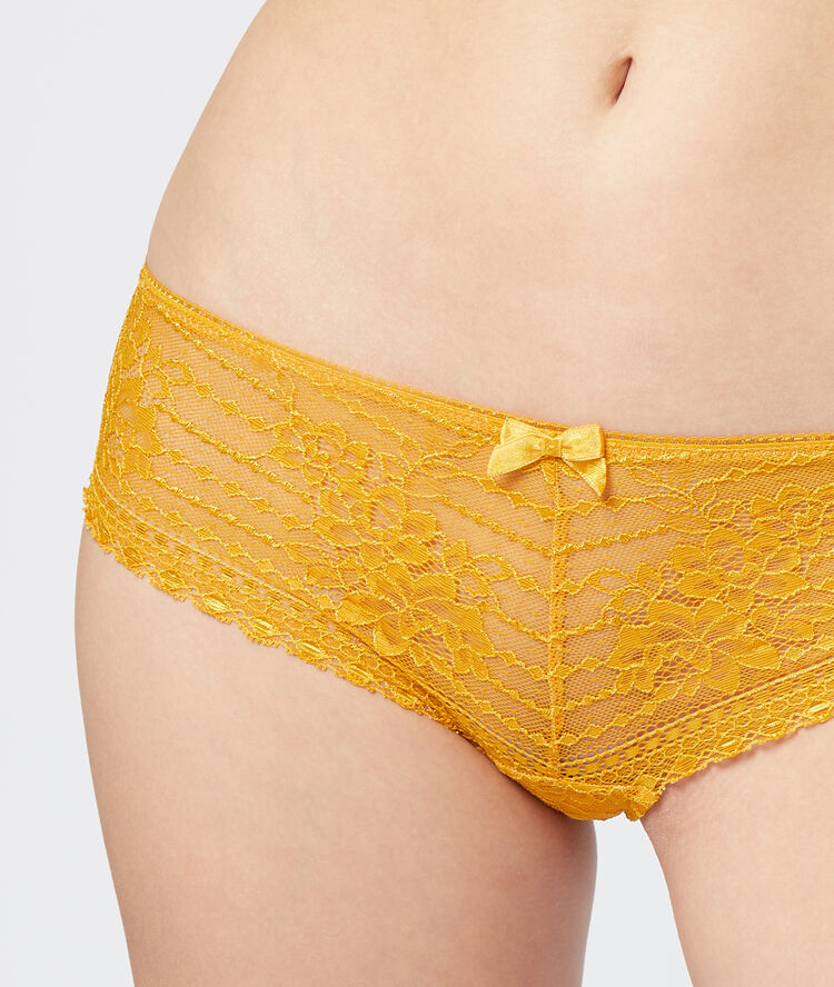 Shorty en dentelle florale ocre.