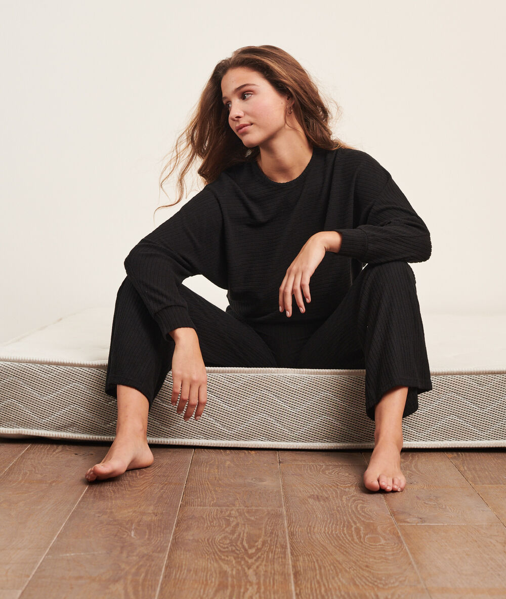 Pantalon côtelé loungewear noir.