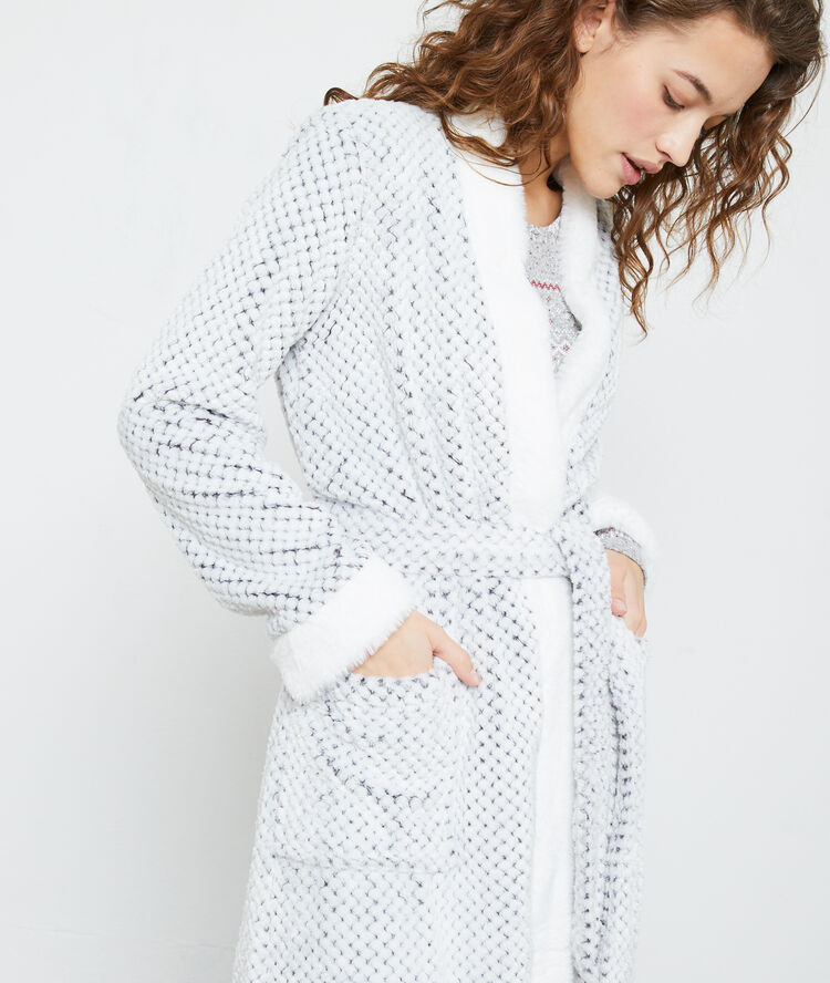 Déshabillé doudou gris.