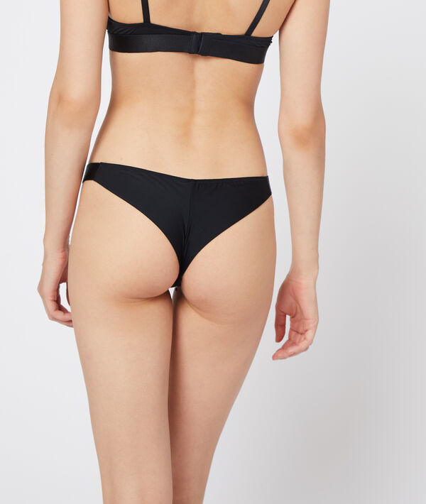 Tanga en dentelle à fibres métallisées bronze.