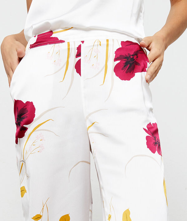 Pantalon satin imprimé fleuri ecru.