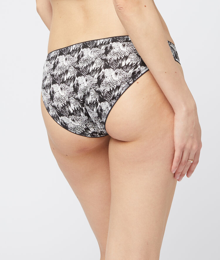 Lot de 4 culottes en coton noir.