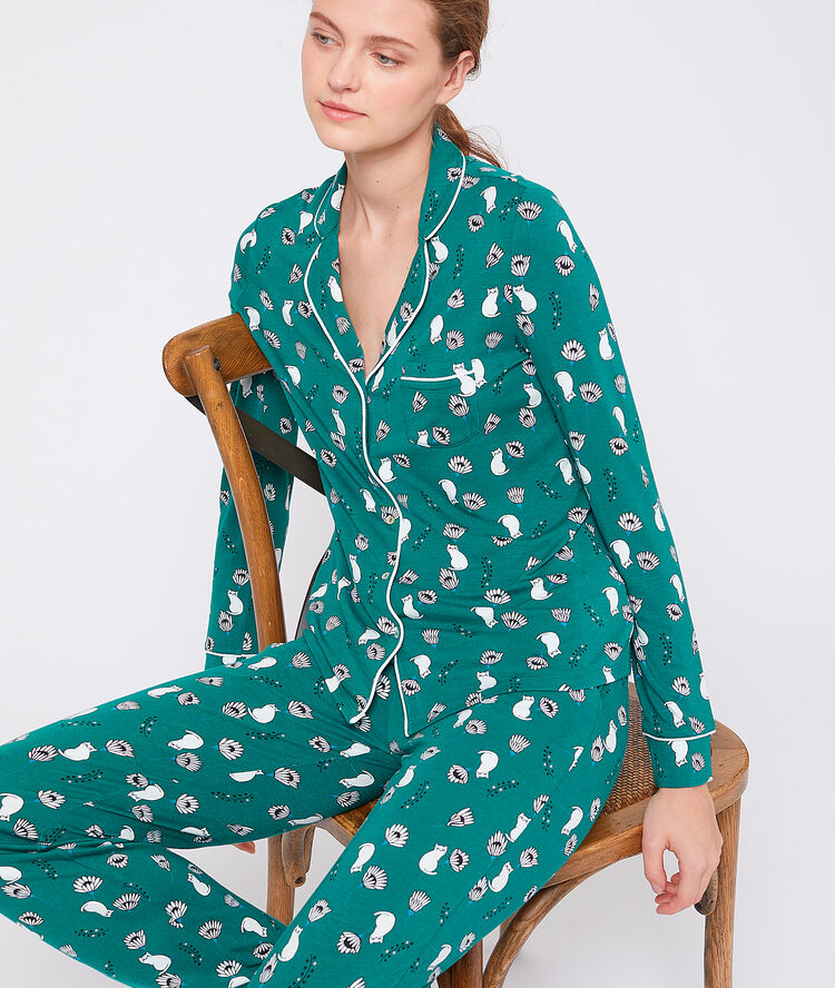 Chemise de pyjama en viscose éco-responsable vert.