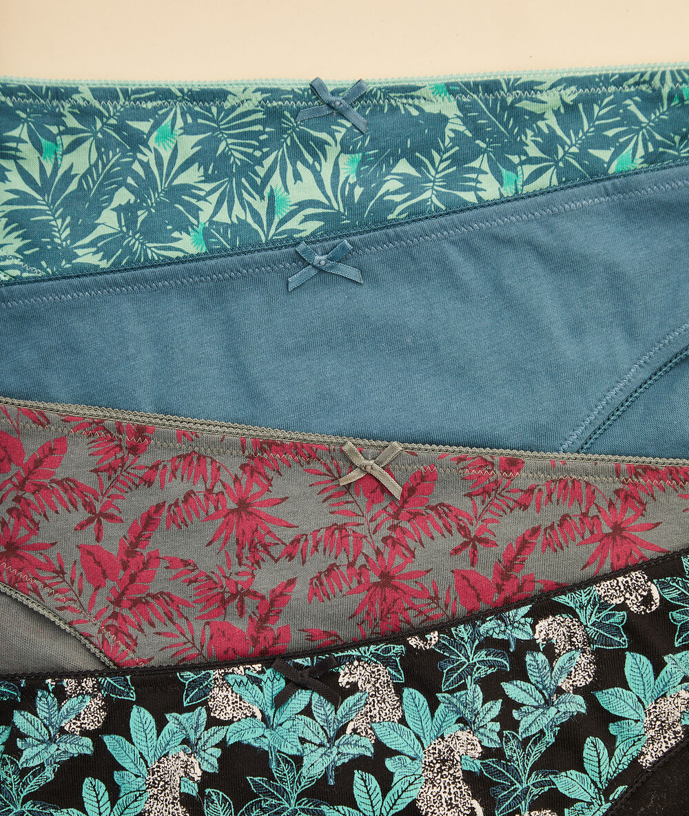 Lot de 4 culottes vert canard.