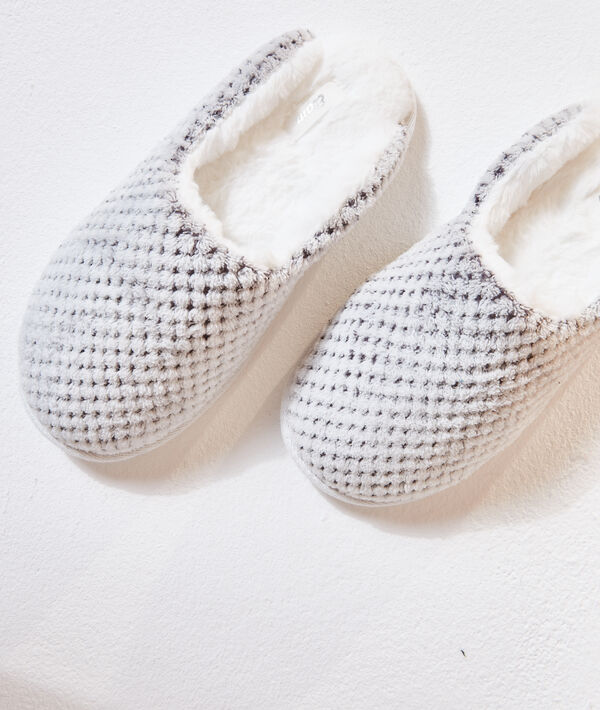 Mules fourrées Mules fourrées;${refinementColor}