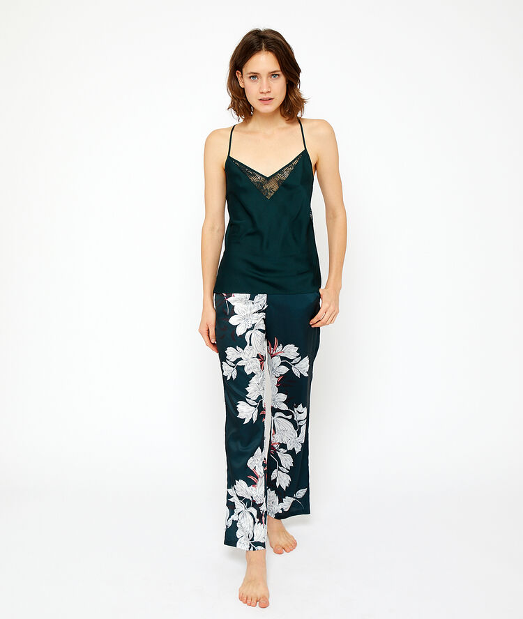 Pantalon de pyjama satiné vert.