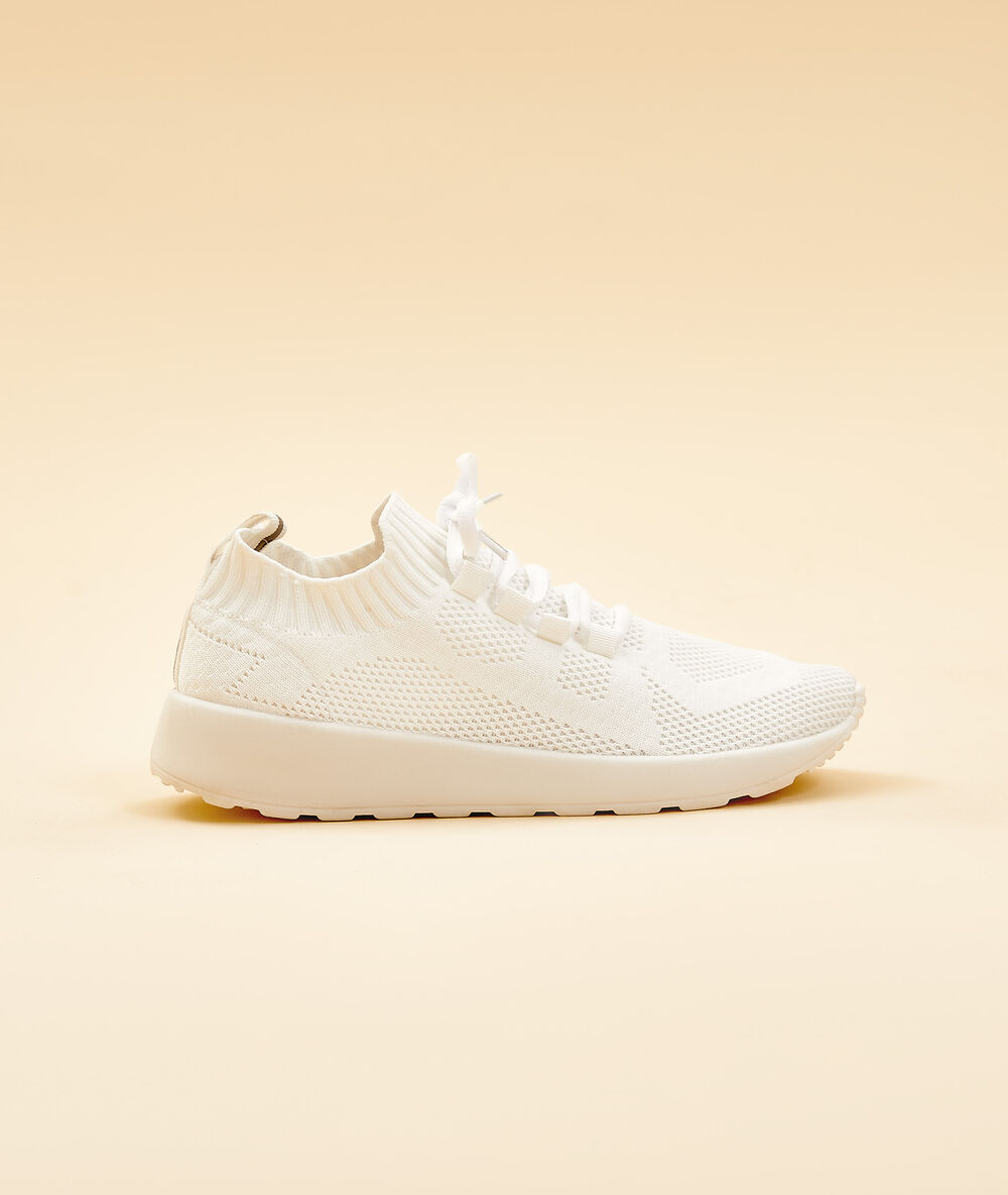 Baskets homewear blanc.