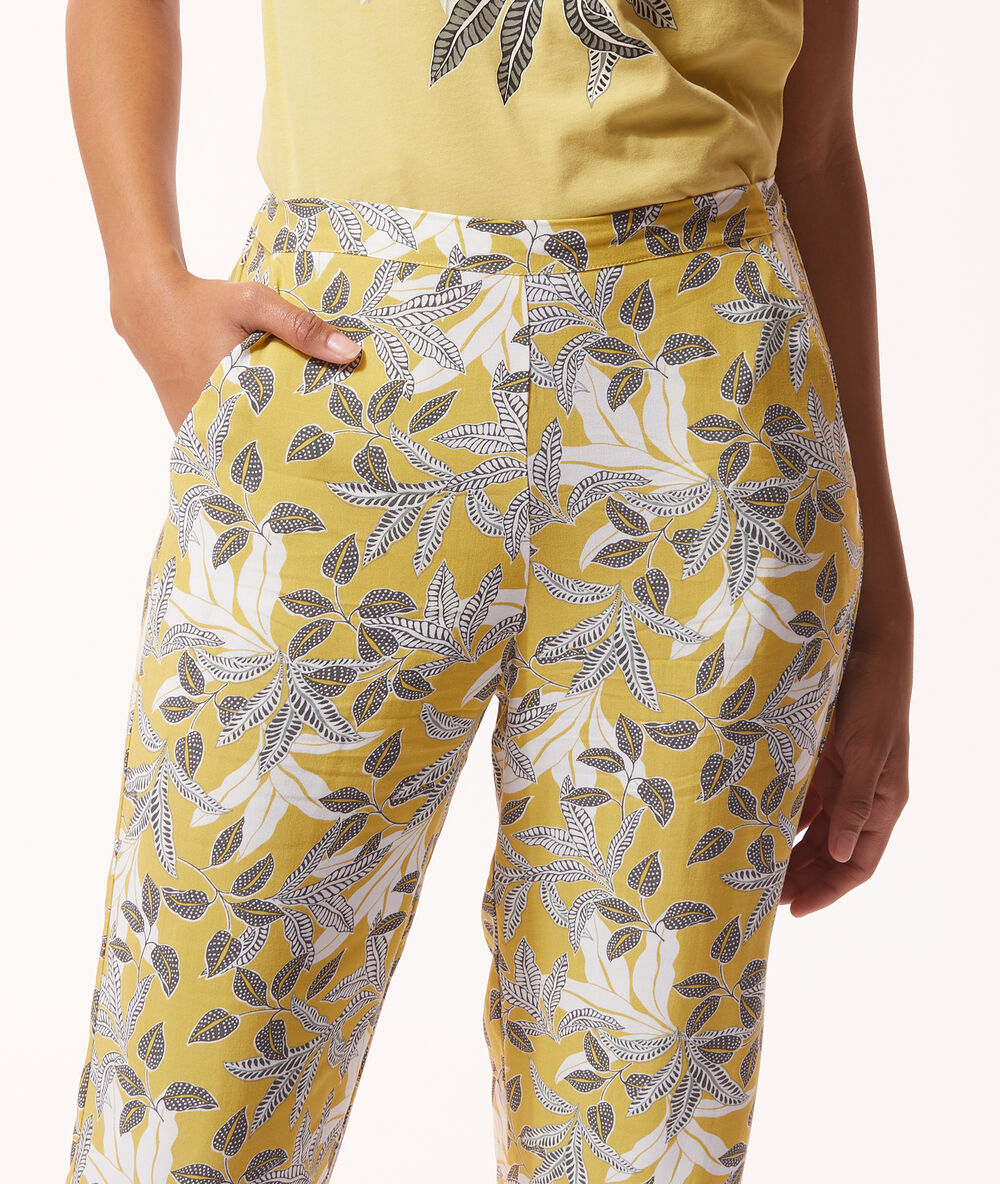 Pantalon de pyjama imprimé fleuri anis.